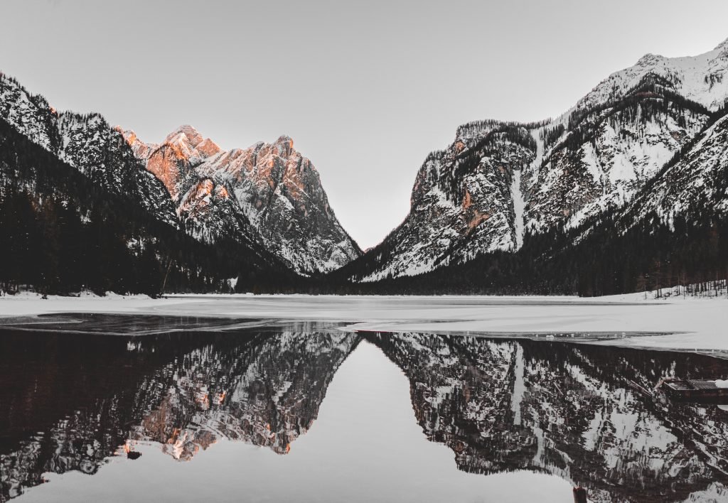 Dobbiaco lago inverno