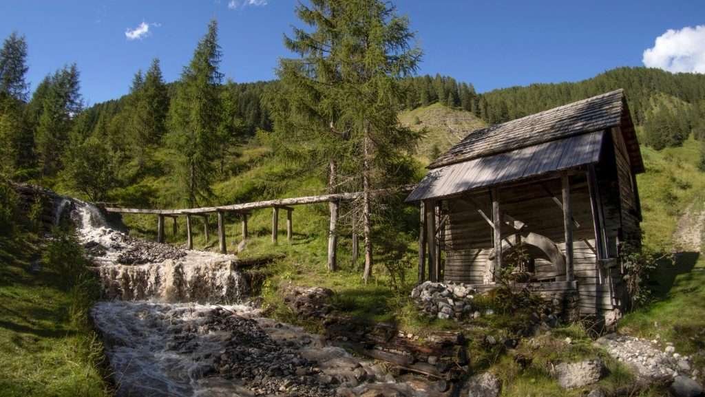 Longiarù e la Valle dei Mulini