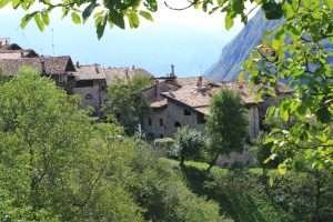 Canale di Tenno, il borgo medievale – Lago di Tenno