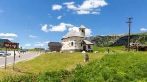 passo-san-pellegrino-chiesetta