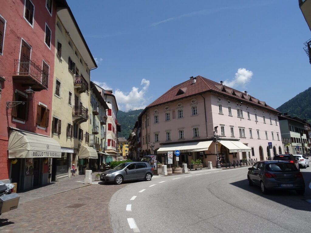 Scorcio del centro di Fiera di Primiero