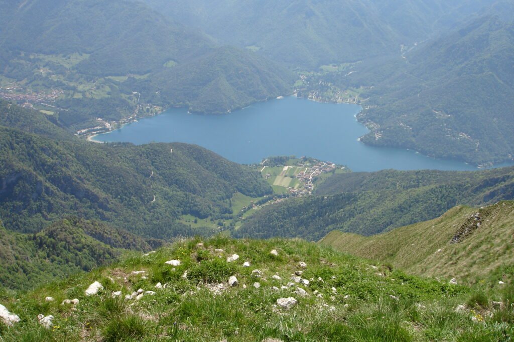 Lago di Ledro dal sentiero per Cima Parì