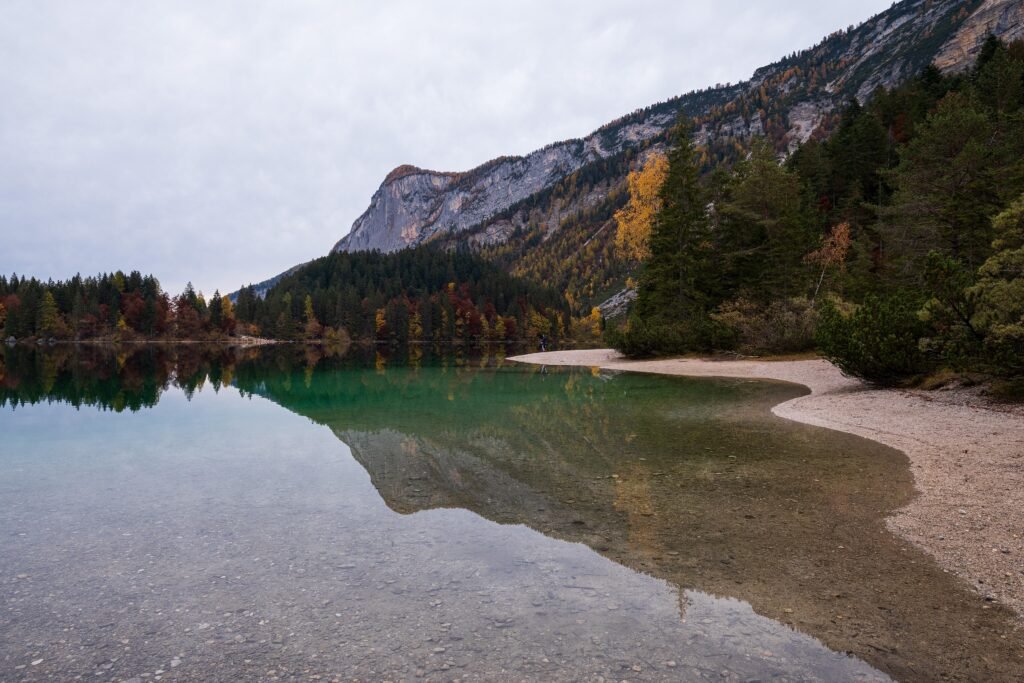 Spiaggia del Lago di Tovel