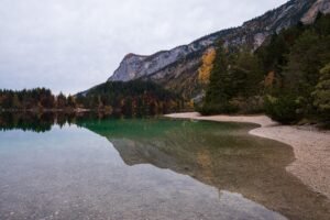Spiaggia del Lago di Tovel