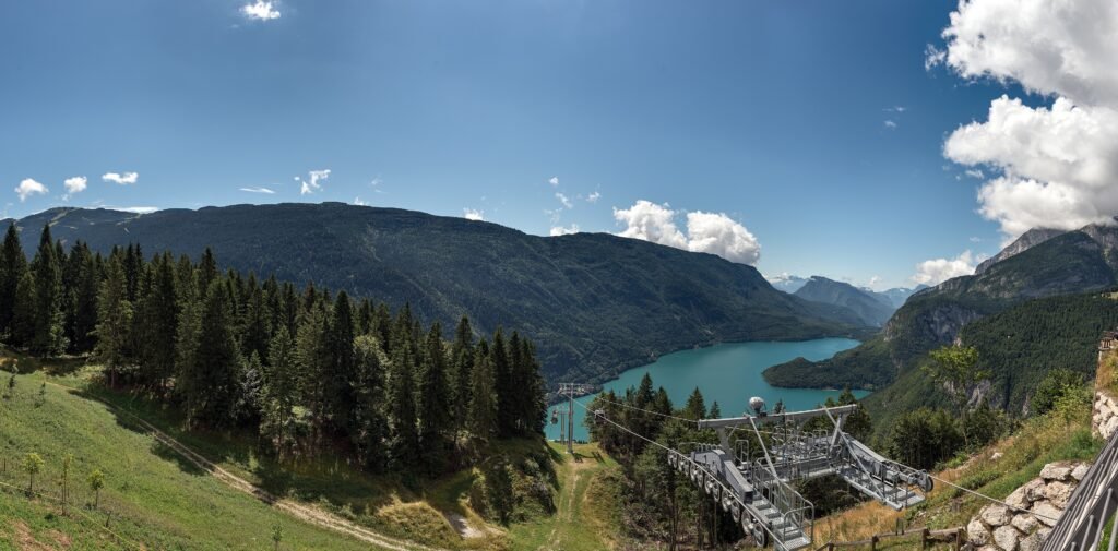 Lago di Molveno visto da Pradel