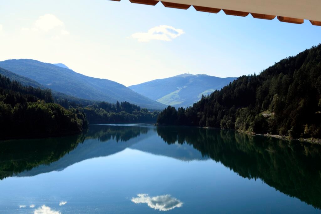 Lago di Valdaora sotto Plan de Corones