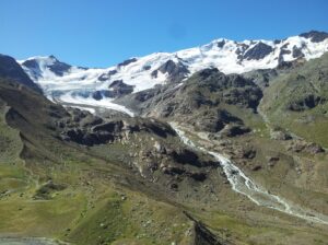 Ghiacciai e torrente in Valfurva