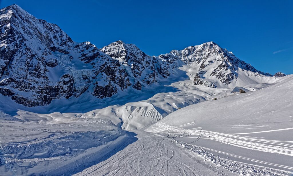 Le piste di Solda e le cime dell'Ortles